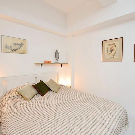 Aparthotel City Center Chisinau Ngoại thất bức ảnh