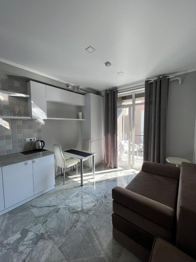Aparthotel City Center Chisinau Ngoại thất bức ảnh