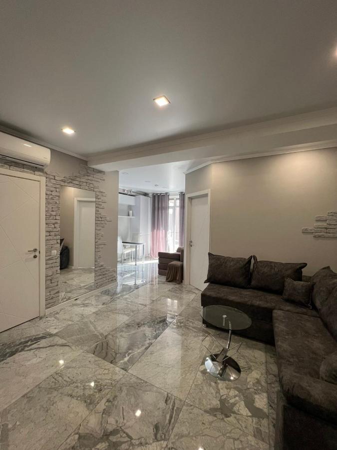 Aparthotel City Center Chisinau Ngoại thất bức ảnh